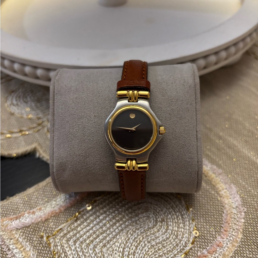 Movado Women's Watch with Brown Leather Strap and Gold Accents. ⌚️ - Picture 3 of 6